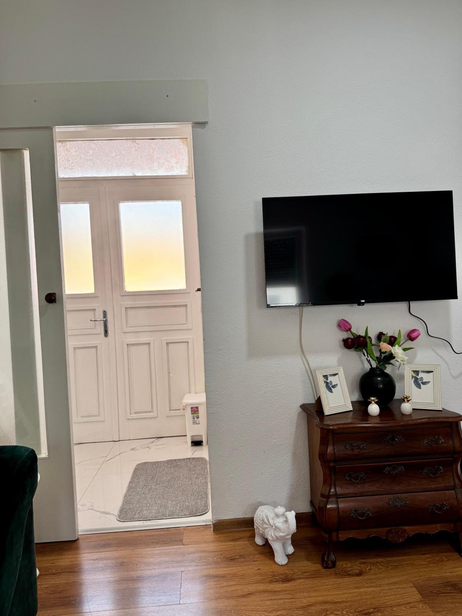 Nar Apartment *
